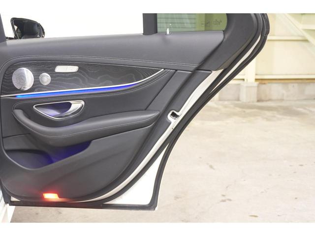 Ｅクラス Ｅ２００　アバンギャルド　スポーツ　レザーＥＸＣＰＫＧ　黒革　サンルーフ　シートヒーター　純正ナビ　フルセグＴＶ　ＣａｒＰｌａｙ　３６０カメラ　Ｂｕｒｍｅｓｔｅｒ　マルチビームＬＥＤ　自動Ｒゲート　ＡＭＧエアロ＆１９インチ　２年保証（56枚目）