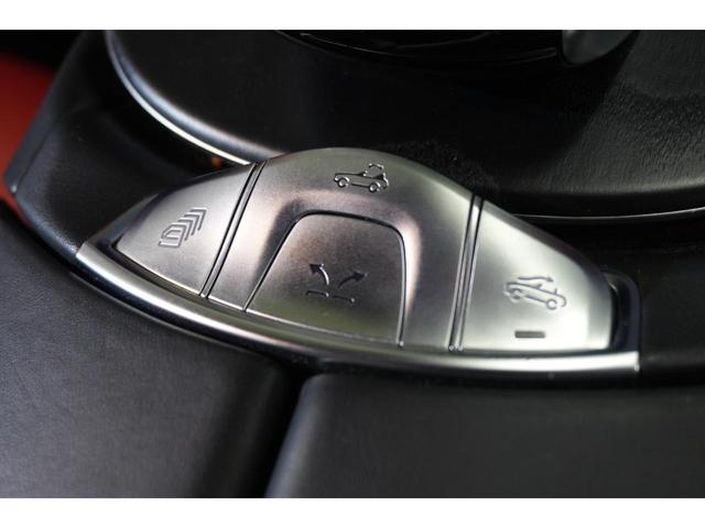 Ｅクラス Ｅ２００　カブリオレ　スポーツ　レザーＰＫＧ　赤帆　赤黒革　シートヒーター　エアスカーフ　純正ナビ　フルセグＴＶ　ＣａｒＰｌａｙ　ＨＵＤ　Ｂｕｒｍｅｓｔｅｒサウンド　マルチビームＬＥＤ　ＡＭＧエアロ＆１９インチＡＷ　２年保証（18枚目）