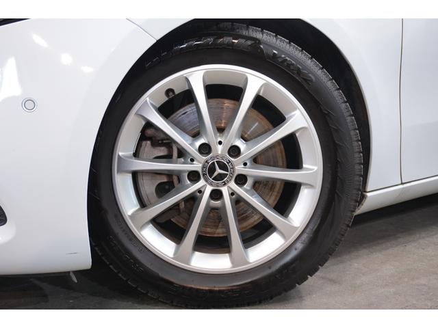 Ａクラスセダン Ａ２５０　４マチックセダン　レザーＥＸＣ＆アドバンスド＆ナビＰＫＧ　黒革　サンルーフ　シートヒーター　ＭＢＵＸナビ　フルセグＴＶ　ＨＵＤ　３６０カメラ　ワイヤレスチャージ　アドバンスドサウンド　１７インチＡＷ　２年保証（10枚目）