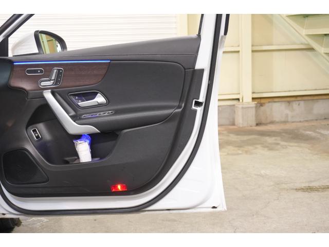 Ａクラスセダン Ａ２５０　４マチックセダン　レザーＥＸＣ＆アドバンスド＆ナビＰＫＧ　黒革　サンルーフ　シートヒーター　ＭＢＵＸナビ　フルセグＴＶ　ＨＵＤ　３６０カメラ　ワイヤレスチャージ　アドバンスドサウンド　１７インチＡＷ　２年保証（59枚目）