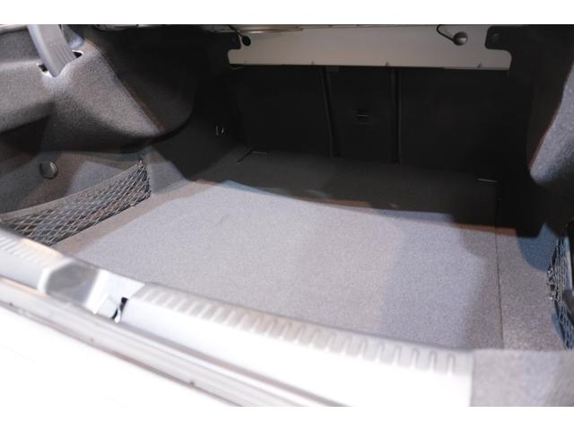 ＣＬＡクラス ＣＬＡ２００ｄ　ＡＭＧレザーエクスクルーシブパッケジ　アドバンスド＆ナビゲーションＰＫＧ　黒灰革　シートヒーター　ＭＢＵＸナビ　フルセグＴＶ　ＨＵＤ　３６０カメラ　ワイヤレスチャージ　アドバンスドサウンド　ＡＭＧエアロ＆１８インチＡＷ　２年保証（15枚目）