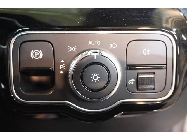 ＣＬＡクラス ＣＬＡ２００ｄ　ＡＭＧレザーエクスクルーシブパッケジ　アドバンスド＆ナビゲーションＰＫＧ　黒灰革　シートヒーター　ＭＢＵＸナビ　フルセグＴＶ　ＨＵＤ　３６０カメラ　ワイヤレスチャージ　アドバンスドサウンド　ＡＭＧエアロ＆１８インチＡＷ　２年保証（23枚目）