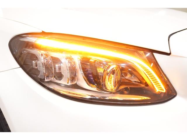 Ｃクラス Ｃ１８０カブリオレスポーツ　レザーエクスクルーシブＰＫＧ　後期　赤幌　赤革　シートヒーター　エアスカーフ　フルセグＴＶ　ＨＵＤ　バックカメラ　ＣａｒＰｌａｙ　Ｍｅコネクト　ＬＥＤライト　ＡＭＧエアロ＆１９インチＡＷ　２年保証（50枚目）