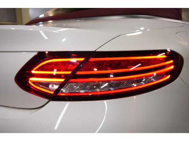 Ｃクラス Ｃ１８０カブリオレスポーツ　レザーエクスクルーシブＰＫＧ　後期　赤幌　赤革　シートヒーター　エアスカーフ　フルセグＴＶ　ＨＵＤ　バックカメラ　ＣａｒＰｌａｙ　Ｍｅコネクト　ＬＥＤライト　ＡＭＧエアロ＆１９インチＡＷ　２年保証（51枚目）