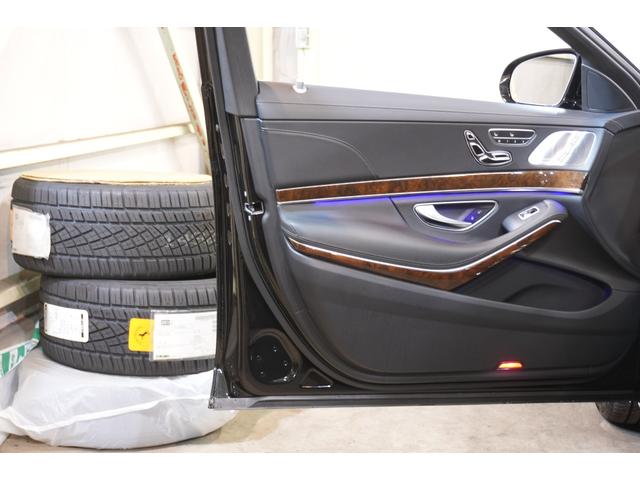 Ｓクラス Ｓ５５０ロング　黒革　ヒーター＆クーラー　パノラマＳＲ　純正ナビ　フルセグＴＶ　３６０カメラ　Ｂｕｒｍｅｓｔｅｒ　エアサス　ＬＥＤヘッドライト　ＡＭＧエアロ＆２０インチＡＷ　２年保証（54枚目）