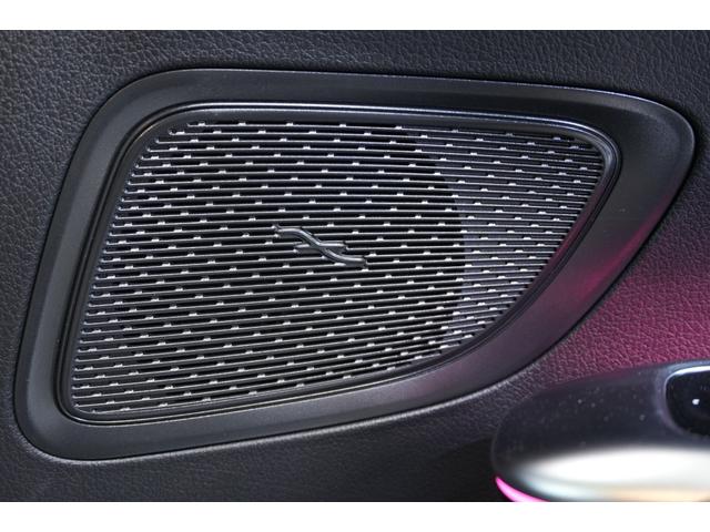 Cクラス C220dアバンギャルド AMGラインパッケージ レザーEXCP 後期 黒革 SR HUD 2年保証 ヒーター&クーラー 純正ナビ フルセグTV360カメラ デジタルライト 自動リアゲート ACC BSM LCW AMGエアロ&18インチAW(8枚目)