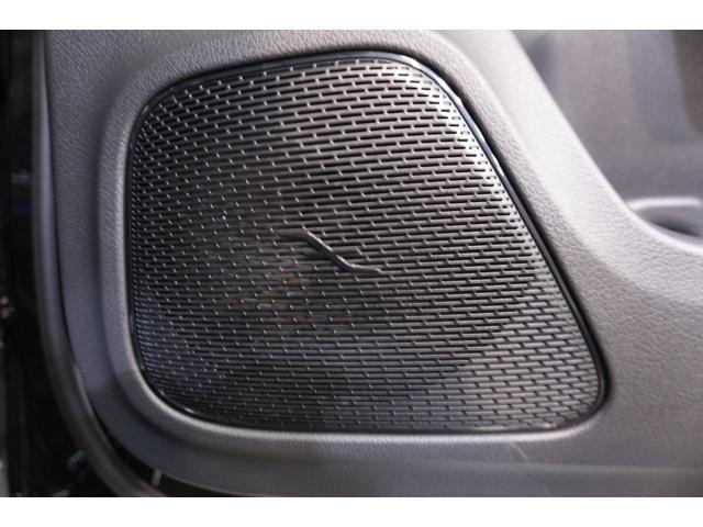 ＣＬＡクラス ＣＬＡ２５０　４マチクＡＭＧレザエクスクルシブパケジ　アドバンスド＆ナビゲーションＰＫＧ　赤黒革　シートヒーター　ＭＢＵＸナビ　フルセグＴＶ　ＨＵＤ　３６０カメラ　ワイヤレスチャージ　アドバンスドサウンド　ＡＭＧエアロ＆１８インチＡＷ　２年保証（8枚目）