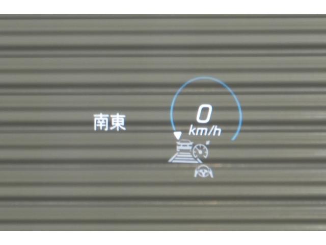 ＣＬＡクラス ＣＬＡ２５０　４マチクＡＭＧレザエクスクルシブパケジ　アドバンスド＆ナビゲーションＰＫＧ　赤黒革　シートヒーター　ＭＢＵＸナビ　フルセグＴＶ　ＨＵＤ　３６０カメラ　ワイヤレスチャージ　アドバンスドサウンド　ＡＭＧエアロ＆１８インチＡＷ　２年保証（9枚目）