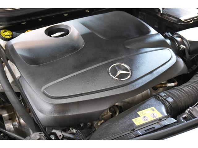 CLAクラス CLA250シュポルト 4マチック AMGレザーエクスクルーシブPKG 後期モデル 黒革 シートヒーター パノラマSR 純正ナビ フルセグTV ハーマンカードン LEDヘッド Bカメラ AMGエアロ&18インチAW 2年保証(12枚目)