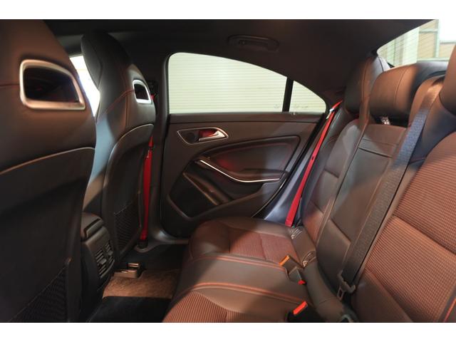 CLAクラス CLA250シュポルト 4マチック AMGレザーエクスクルーシブPKG 後期モデル 黒革 シートヒーター パノラマSR 純正ナビ フルセグTV ハーマンカードン LEDヘッド Bカメラ AMGエアロ&18インチAW 2年保証(37枚目)