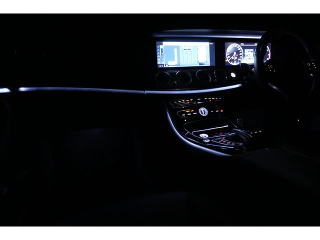 Eクラスステーションワゴン E250 ステションワゴンアバンGスポツ(本革仕様) 黒革 シートヒーター 純正ナビ フルセグTV CarPlay HUD 360カメラ Burmester マルチビームLED 自動Rゲート ハンズフリーA AMGエアロ&19インチ 2年保証(30枚目)