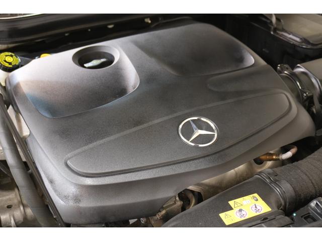 CLAクラス CLA220 4マチック プレミアム&RSP 黒革 シートヒーター パノラマSR 純正ナビ フルセグTV CarPlay Bカメラ ハーマンカードン マルチカラーアンビエント LEDヘッド ハンズフリーアクセス 2年保証(12枚目)