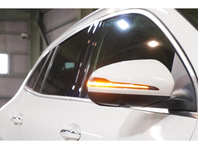 GLAクラス GLA200d 4M AMGレザエクスクルーシブP アドバンスドPKG 1オーナー 赤黒革 パノラマSR MBUXナビ 360カメラ HUD アドバンスドサウンド マルチビームLED 自動Rゲート/ハンズフリーA AMGエアロ&19AW 2年保証(47枚目)