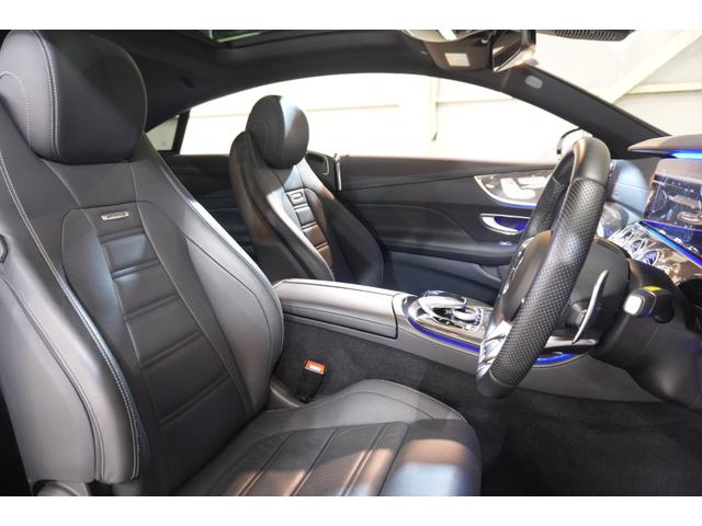 使用感も少なくきれいな状態を保ったレザーシートを装備！メモリー機能付きパワーシート＆ランバーサポートも備わり、シートヒーターもございますので、快適にお乗りいただけます！