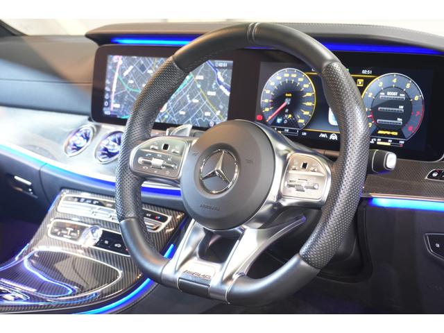 ハンドルを持ったままシフトチェンジが行えるパドルシフトを装備！マニュアル感覚での操作や、スポーツ走行などご堪能いただけます！