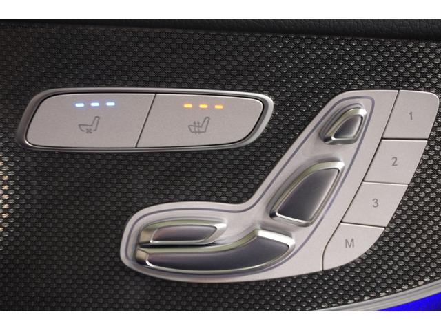 メモリー機能付きパワーシートを装備。シートヒーター＆クーラー付きでいつでも快適なドライブをお楽しみください。