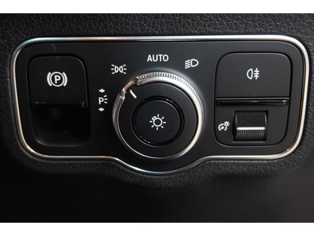 ＧＬＢ ＧＬＢ２００ｄ　４マチック　ＡＭＧライン　レザーＥＸＣ　アドバンスドＰ　レーダーセーフティＰ　黒革　パノラマＳＲ　純正ナビ　３６０カメ　ヘッドアップＤ　自動テールゲート　フットオープナー　アンビエントライト　アドバンスドスピーカー　２年保証（21枚目）