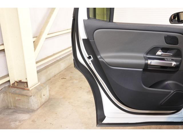 ＧＬＢ ＧＬＢ２００ｄ　４マチック　ＡＭＧライン　レザーＥＸＣ　アドバンスドＰ　レーダーセーフティＰ　黒革　パノラマＳＲ　純正ナビ　３６０カメ　ヘッドアップＤ　自動テールゲート　フットオープナー　アンビエントライト　アドバンスドスピーカー　２年保証（48枚目）