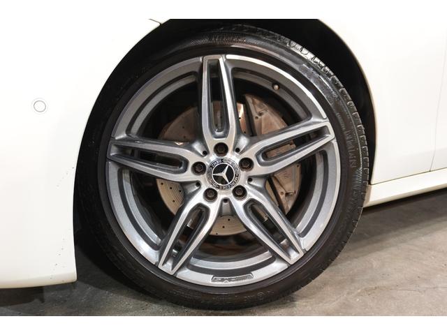 Ｅクラス Ｅ２２０ｄ　アバンギャルド　スポーツ　レザーＥＸＣ　黒革　パノラマＳＲ　ナビＴＶ　３６０カメ　ブルメスター　自動テールゲート　フットオープナー　エアバランスＰ　ＡＭＧエアロ＆１９ＡＷ　２年保証（10枚目）