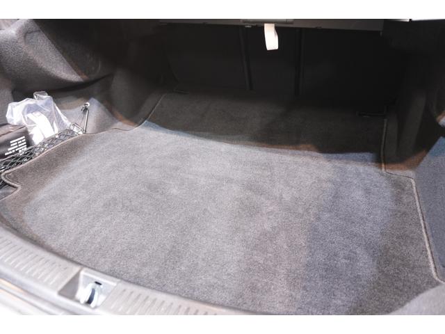 Ｅクラス Ｅ２２０ｄ　アバンギャルド　スポーツ　レザーＥＸＣ　黒革　パノラマＳＲ　ナビＴＶ　３６０カメ　ブルメスター　自動テールゲート　フットオープナー　エアバランスＰ　ＡＭＧエアロ＆１９ＡＷ　２年保証（15枚目）