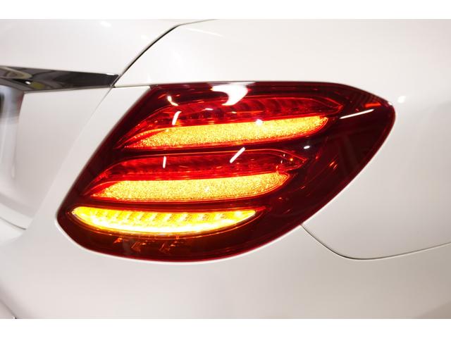 Ｅクラス Ｅ２２０ｄ　アバンギャルド　スポーツ　レザーＥＸＣ　黒革　パノラマＳＲ　ナビＴＶ　３６０カメ　ブルメスター　自動テールゲート　フットオープナー　エアバランスＰ　ＡＭＧエアロ＆１９ＡＷ　２年保証（52枚目）