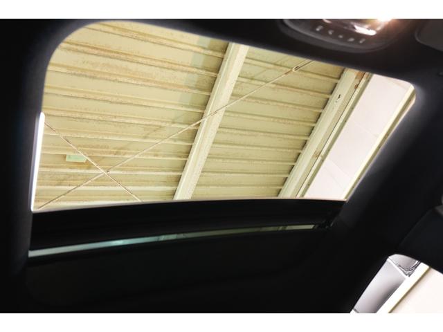 Aクラスセダン A250 4マチックセダンAMGレザエクスクルシブP アドバンスド&ナビPKG 黒灰革 サンルーフ シートヒーター MBUXナビ フルセグTV HUD 360カメラ ワイヤレスチャージ アドバンスドサウンド AMGエアロ&18インチAW 2年保証(7枚目)