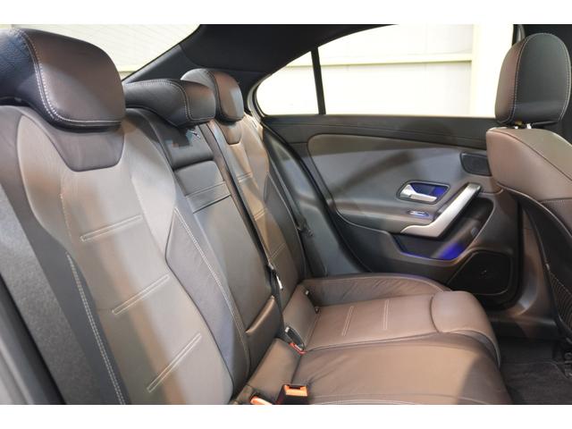 Aクラスセダン A250 4マチックセダンAMGレザエクスクルシブP アドバンスド&ナビPKG 黒灰革 サンルーフ シートヒーター MBUXナビ フルセグTV HUD 360カメラ ワイヤレスチャージ アドバンスドサウンド AMGエアロ&18インチAW 2年保証(36枚目)