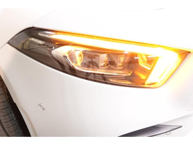 Aクラスセダン A250 4マチックセダンAMGレザエクスクルシブP アドバンスド&ナビPKG 黒灰革 サンルーフ シートヒーター MBUXナビ フルセグTV HUD 360カメラ ワイヤレスチャージ アドバンスドサウンド AMGエアロ&18インチAW 2年保証(50枚目)