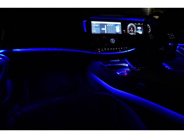 Ｓクラス Ｓ４５０ロング　ＡＭＧラインプラス　後期　黒革　パノラマＳＲ　ナビＴＶ　３６０カメ　ブルメスター　ヘッドアップＤ　ソフトドアクロージャー　自動トランク　フットオープナー　ＡＭＧエアロ＆２０インチＡＷ　２年保証（5枚目）