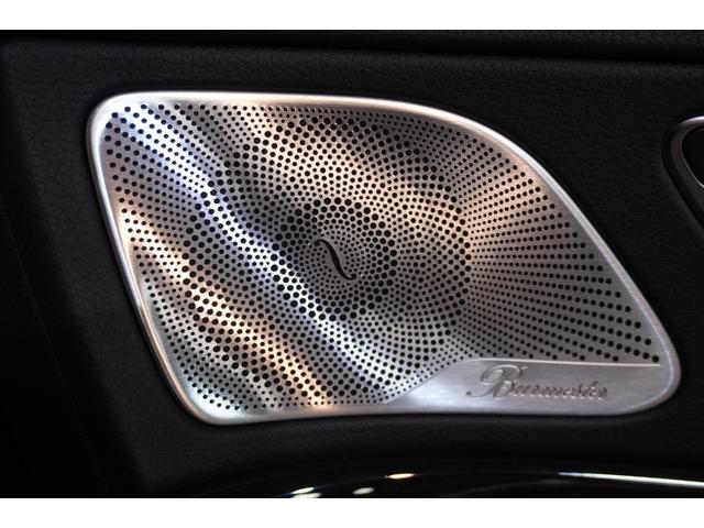 Ｓクラス Ｓ４００ｄ　ＡＭＧラインプラス　レザーＥＸＣＰＫＧ　後期　黒革　ヒーター＆クーラー　リラクゼーション機能　ＳＲ　純正ナビ　フルセグＴＶ　ＣａｒＰｌａｙ　Ｂｕｒｍｅｓｔｅｒ　ＨＵＤ　ＡＭＧエアロ＆２０ＡＷ　２年保証（8枚目）