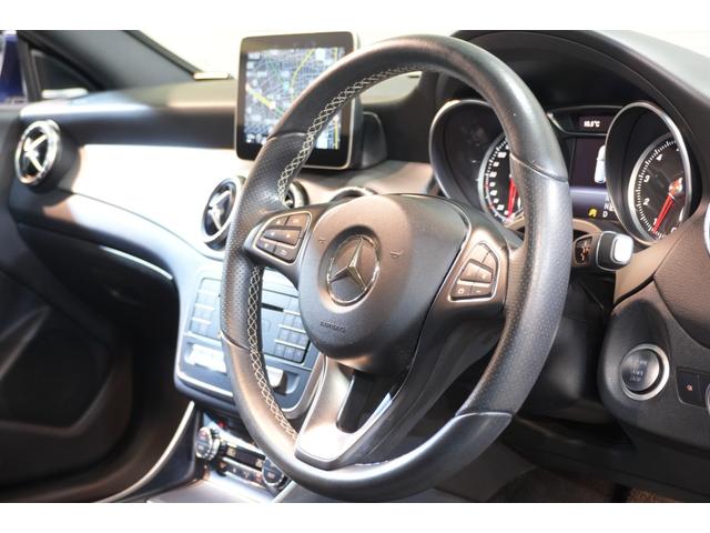 �n���h�����������܂܃V�t�g�`�F���W���s����p�h���V�t�g�𑕔��I�}�j���A�����o�ł̑����A�X�|�[�c���s�Ȃǂ����\���������܂��I