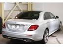 【大型ガレージ完備!天候を気にせずお車をご覧頂く事が可能です!】