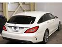 【大型ガレージ完備!天候を気にせずお車をご覧頂く事が可能です!】