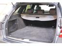 ゴルフバックも収納可能な広々としたトランクルームです!分割可倒式シートを採用しており、リアシートを倒しての長尺物の収納も行えます!
