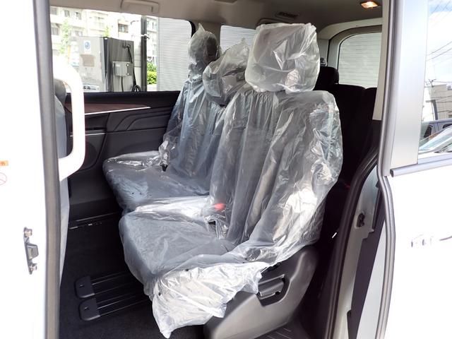 デリカＤ：５ Ｐ　メーカー保証　ステップ付　ナビ取付ＰＫＧ　１１インチナビ　ＡｐｐｌｅＣａｒＰｌａｙ　全方位カメラ　Ｐリアゲート　レーダークルーズ　パワーシート　ＢＳＭ　両側電動スライドドア　オートホールド（24枚目）