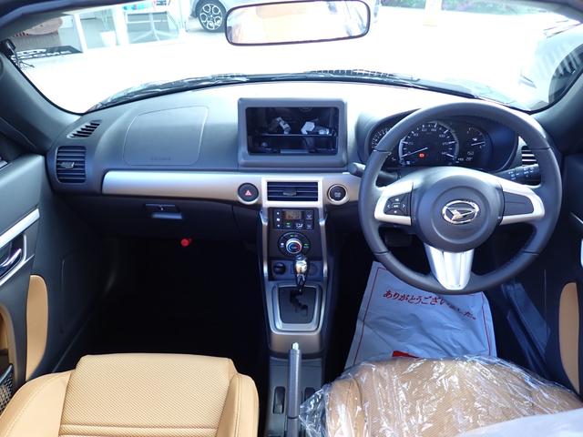 メーカー保証継承　ブラウンインテリア　切削デザイン１６インチＡＷ　電動開閉式ルーフ　オートライト　バックセンサー　シートヒーター　ＬＥＤヘッドライト