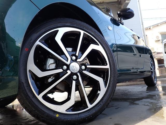 メーカー保証継承　ブラウンインテリア　切削デザイン１６インチＡＷ　電動開閉式ルーフ　オートライト　バックセンサー　シートヒーター　ＬＥＤヘッドライト