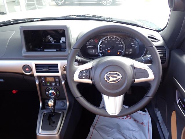 メーカー保証継承　ブラウンインテリア　切削デザイン１６インチＡＷ　電動開閉式ルーフ　オートライト　バックセンサー　シートヒーター　ＬＥＤヘッドライト