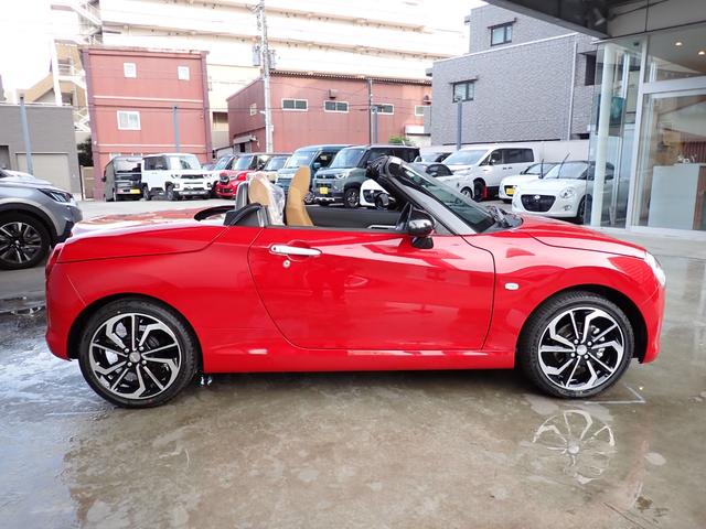 コペン セロ　メーカー保証継承　届出済み未使用車　ベージュインテリア　切削デザイン１６インチＡＷ　電動開閉式ルーフ　オートライト　バックセンサー　シートヒーター　ＬＥＤヘッドライト（18枚目）