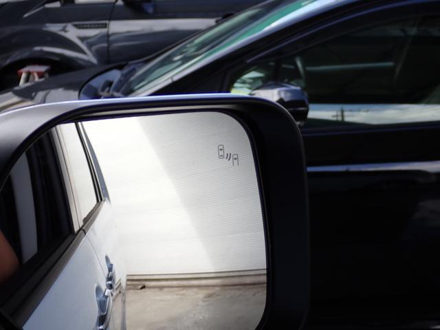 デリカＤ：５ Ｐ　メーカー保証　１０インチディスプレイオーディオ　サイドステップ付　ナビ取付ＰＫＧ　全方位カメラ　ＢＳＭ　電動パーキング　レーダークルーズ　電動リアゲート　ステアリングヒーター　両側電動スライドドア（11枚目）