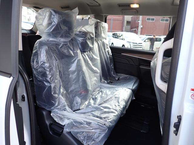 デリカＤ：５ Ｐ　メーカー保証　１０インチディスプレイオーディオ　サイドステップ付　ナビ取付ＰＫＧ　全方位カメラ　ＢＳＭ　電動パーキング　レーダークルーズ　電動リアゲート　ステアリングヒーター　両側電動スライドドア（26枚目）