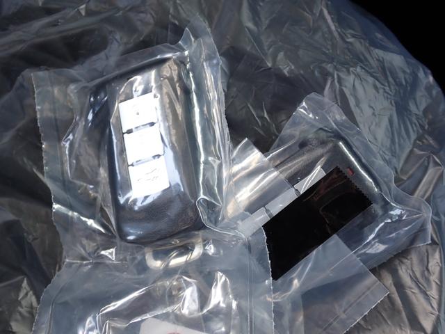 デリカＤ：５ Ｐ　メーカー保証　１０インチディスプレイオーディオ　サイドステップ付　ナビ取付ＰＫＧ　全方位カメラ　ＢＳＭ　電動パーキング　レーダークルーズ　電動リアゲート　ステアリングヒーター　両側電動スライドドア（35枚目）