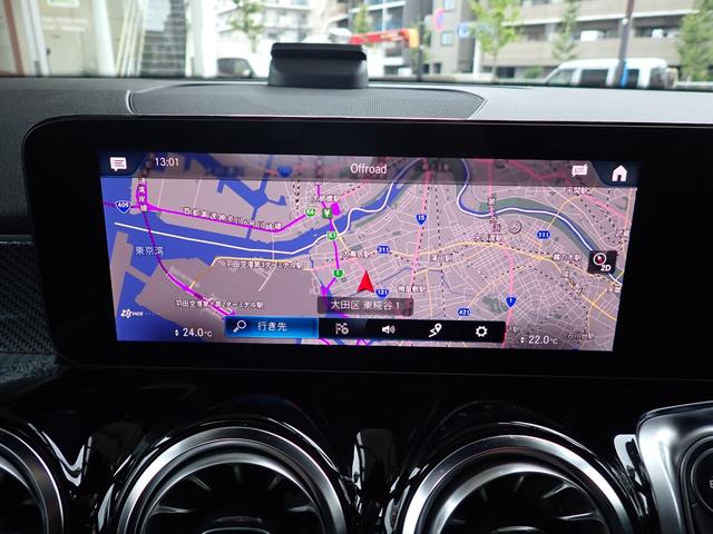 GLB GLB200d 4マチック AMGライン 保証12カ月 サンルーフ 純正ナビ 全方位カメラ レーダークルーズ BSM 電動リアゲート ETC2.0 ドラレコ コーナーセンサー シートヒーター LEDヘッドライト 純正19インチAW(8枚目)