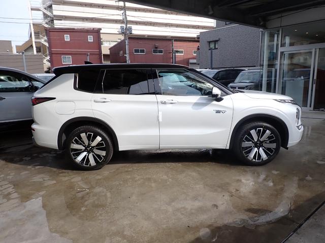 アウトランダーPHEV Pエグゼクティブパッケージ メーカー保証 サンルーフ セミアニリンレザー YAMAHAスピーカー 12.3型HDディスプレイ デジタルインナーミラー 全方位カメラ コーナーセンサー マイパイロット HUD ベンチレーション(18枚目)