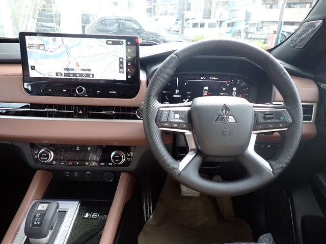 アウトランダーPHEV Pエグゼクティブパッケージ メーカー保証 サンルーフ セミアニリンレザー YAMAHAスピーカー 12.3型HDディスプレイ デジタルインナーミラー 全方位カメラ コーナーセンサー マイパイロット HUD ベンチレーション(32枚目)