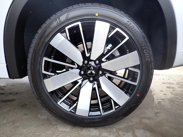 アウトランダーPHEV Pエグゼクティブパッケージ メーカー保証 サンルーフ セミアニリンレザー YAMAHAスピーカー 12.3型HDディスプレイ デジタルインナーミラー 全方位カメラ コーナーセンサー マイパイロット HUD ベンチレーション(43枚目)