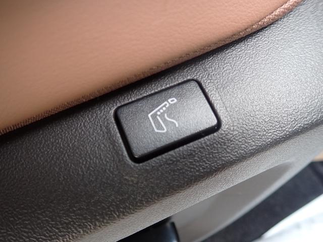 アウトランダーPHEV Pエグゼクティブパッケージ メーカー保証 サンルーフ セミアニリンレザー YAMAHAスピーカー 12.3型HDディスプレイ デジタルインナーミラー 全方位カメラ コーナーセンサー マイパイロット HUD ベンチレーション(47枚目)