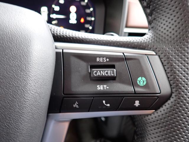 アウトランダーPHEV Pエグゼクティブパッケージ メーカー保証 セミアニリンレザー YAMAHAスピーカー 12.3型HDディスプレイ デジタルインナーミラー 全方位カメラ コーナーセンサー マイパイロット HUD ベンチレーション LEDライト(12枚目)