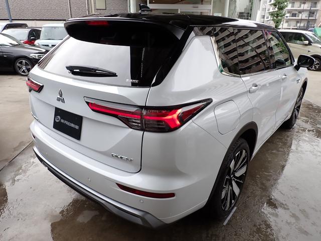 アウトランダーPHEV Pエグゼクティブパッケージ メーカー保証 セミアニリンレザー YAMAHAスピーカー 12.3型HDディスプレイ デジタルインナーミラー 全方位カメラ コーナーセンサー マイパイロット HUD ベンチレーション LEDライト(13枚目)