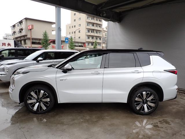 アウトランダーPHEV Pエグゼクティブパッケージ メーカー保証 セミアニリンレザー YAMAHAスピーカー 12.3型HDディスプレイ デジタルインナーミラー 全方位カメラ コーナーセンサー マイパイロット HUD ベンチレーション LEDライト(19枚目)